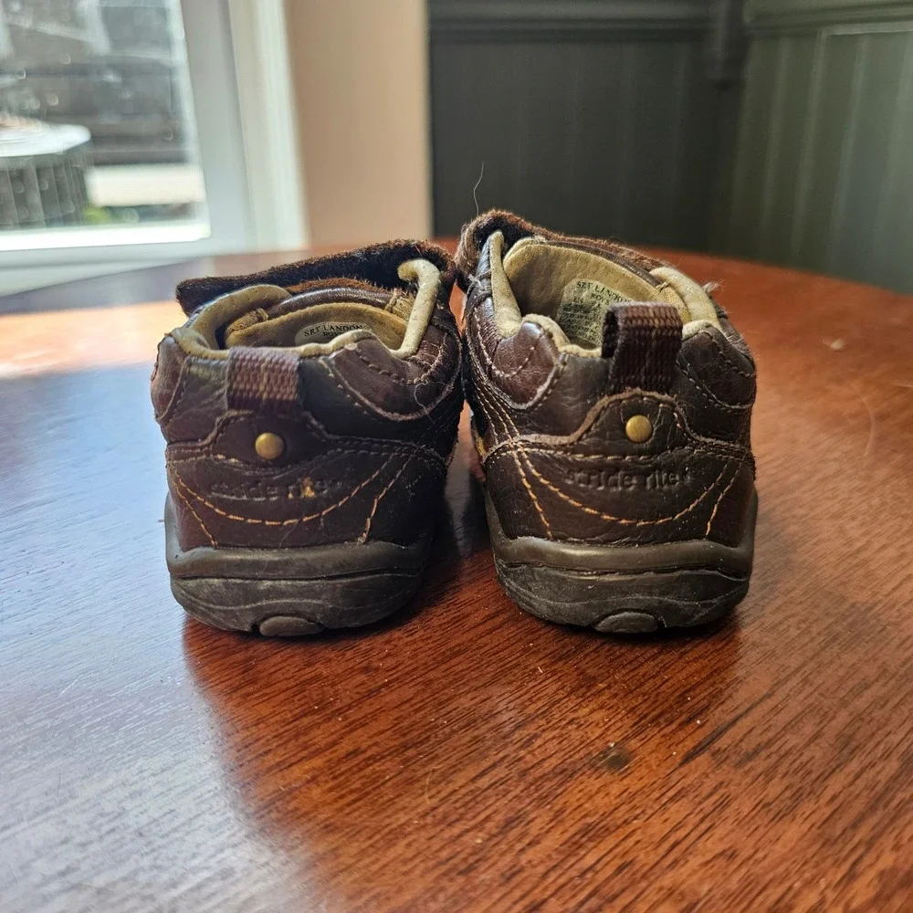 Stride Rite SRT Landon Boys Brown Leather Sneakers Shoes Size 4.5W BX39580‎